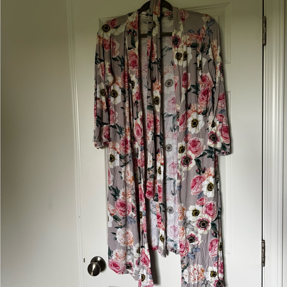 Posh Peanut Floral Women's Robe with Pink and Green Accents